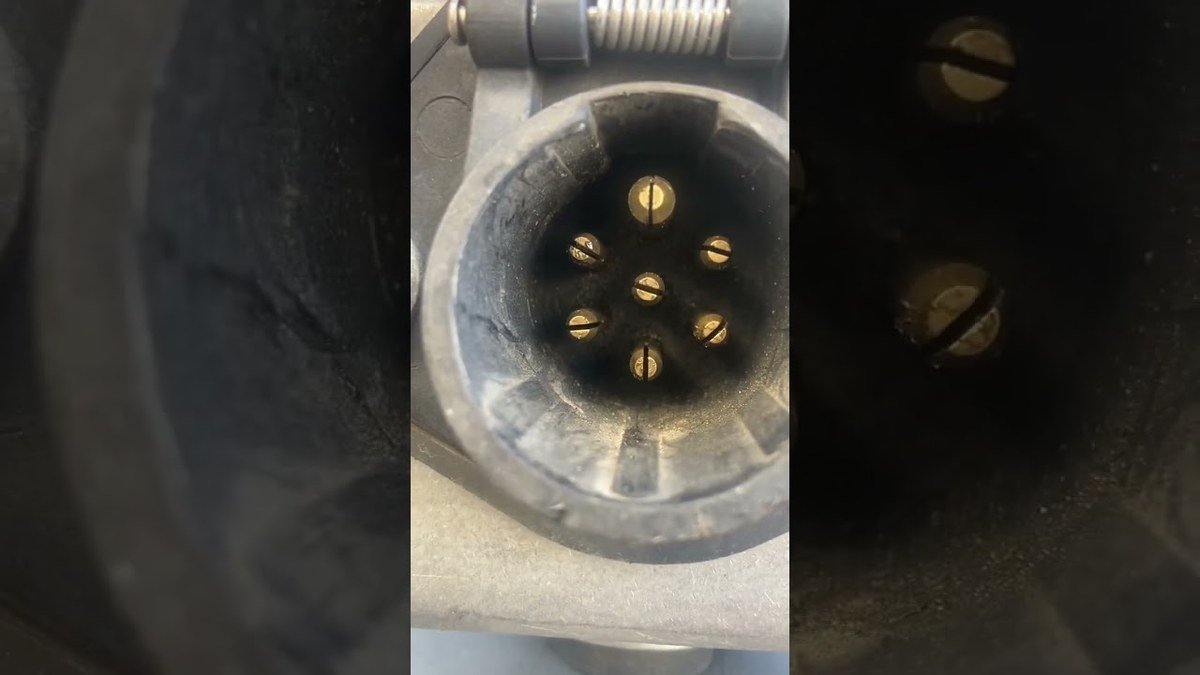 Trailer ABS Light Comes On When Brakes Applied