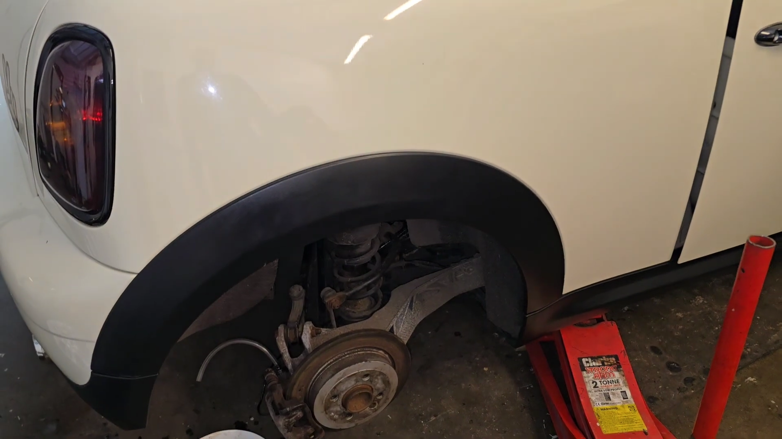 How to Do an ABS Bleed on a Mini Cooper Without Guessing